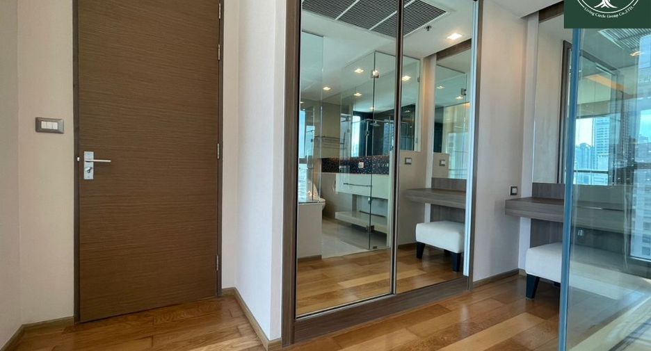 For sale 2 bedrooms condo in Sathon, Bangkok