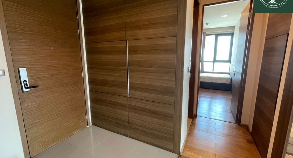 For sale 2 bedrooms condo in Sathon, Bangkok
