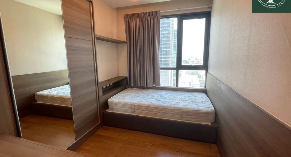 For sale 2 bedrooms condo in Sathon, Bangkok