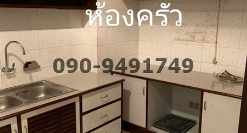 For rent 3 Beds townhouse in Bang Na, Bangkok