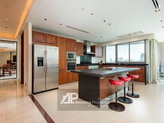 For sale 4 bed condo in Khlong Toei, Bangkok