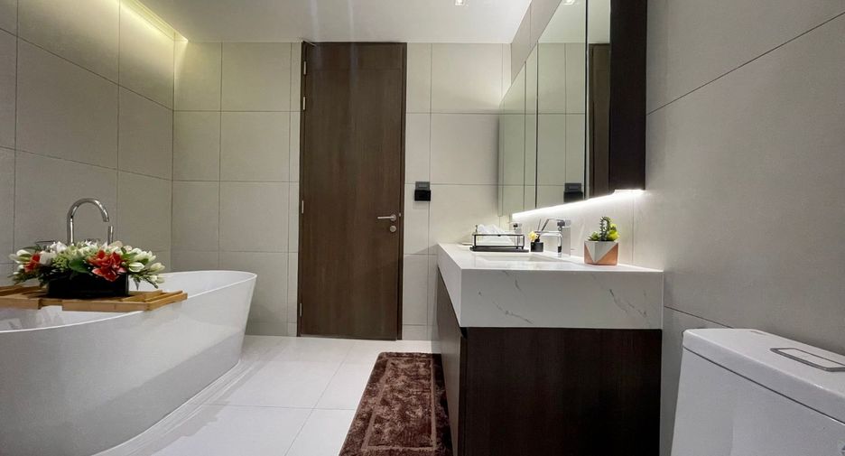 For rent 3 ベッドルーム apartment in Khlong Toei, Bangkok
