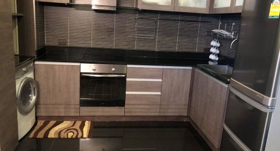 For sale 2 bedrooms condo in Khlong Toei, Bangkok
