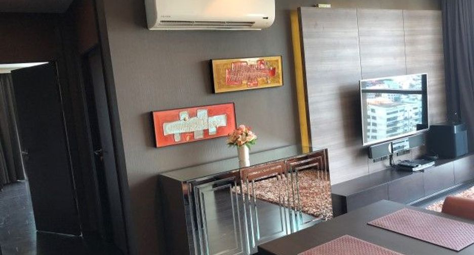 For sale 2 bedrooms condo in Khlong Toei, Bangkok