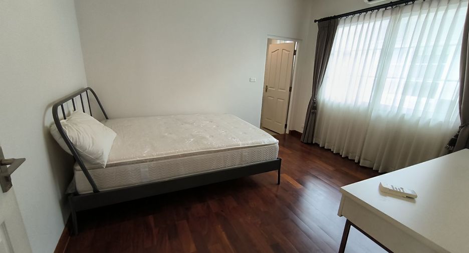 For rent and for sale 4 bedrooms house in Prawet, Bangkok