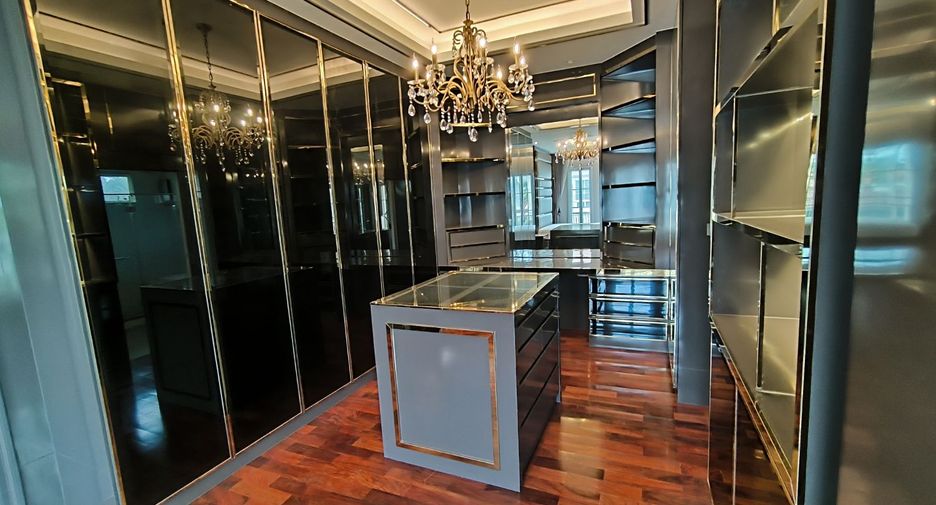 For rent and for sale 4 bedrooms house in Prawet, Bangkok