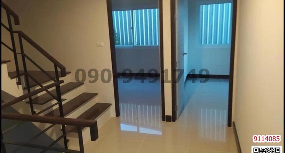 For rent 5 bed townhouse in Min Buri, Bangkok