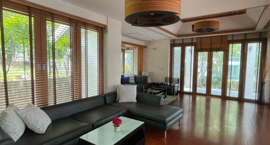 Casa en venta de 5 habitaciones en Bang Lamung, Chonburi