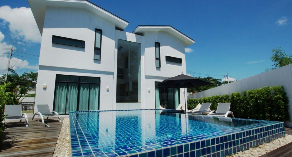 For sale 6 bedrooms house in Mueang Phuket, Phuket