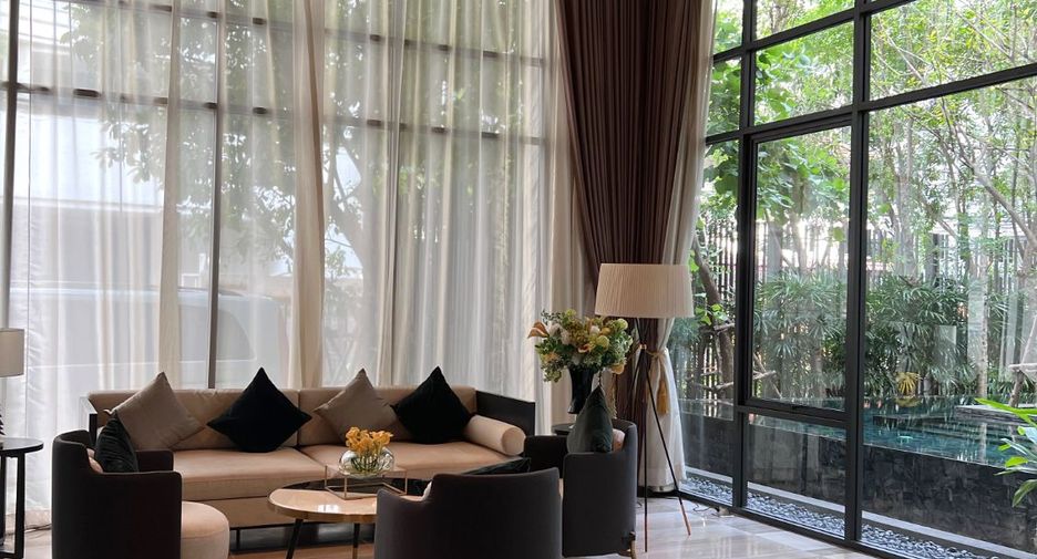 For sale 2 bedrooms condo in Pathum Wan, Bangkok