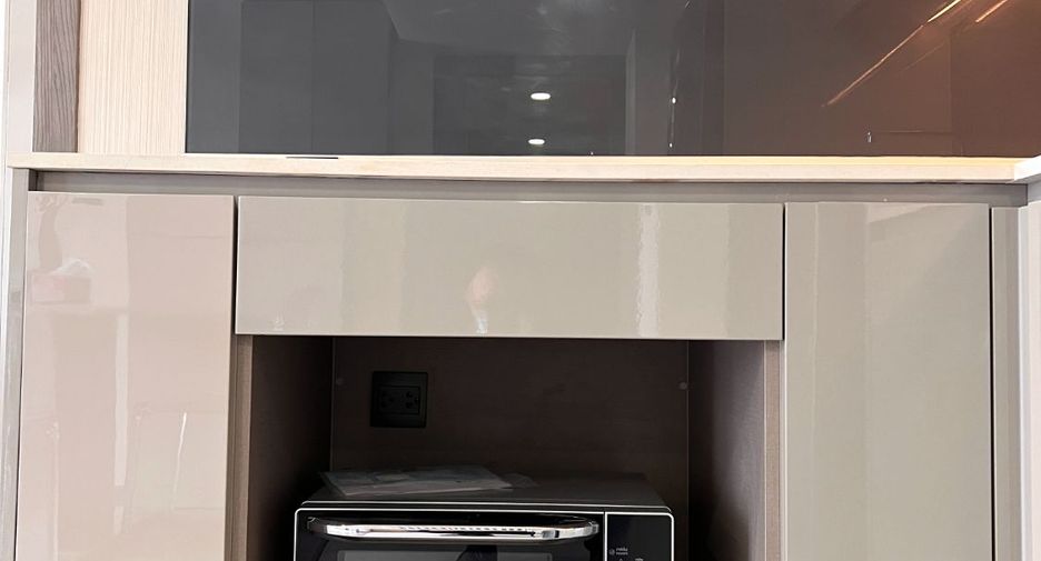 For sale 2 bedrooms condo in Pathum Wan, Bangkok