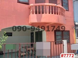 For rent 4 Beds townhouse in Khlong Luang, Pathum Thani