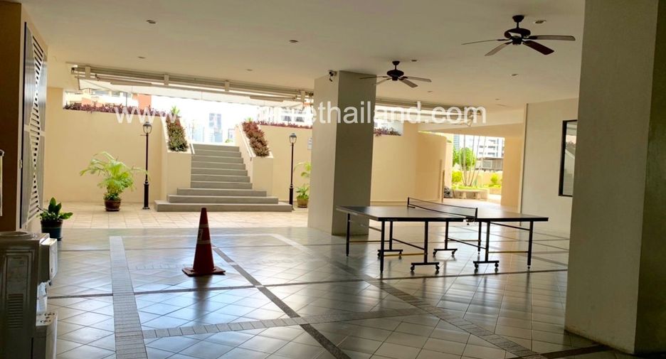 Wohnung zum Kauf mit 3 Zimmer in Watthana, Bangkok