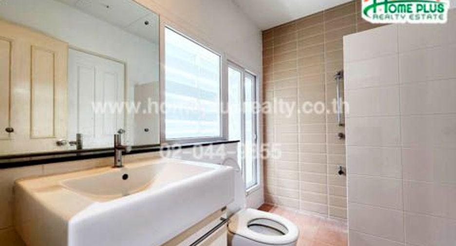 For sale 3 bedrooms house in Bang Bua Thong, Nonthaburi