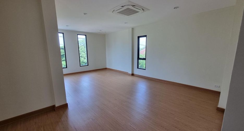 À vendre 5 chambres maison à Bang Phli, Samut Prakan