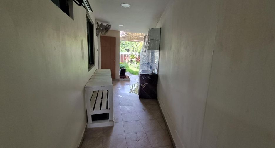 À vendre 5 chambres maison à Bang Phli, Samut Prakan