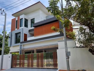 ขาย 5 ห้องนอน บ้านเดี่ยว ใน บางพลี, สมุทรปราการ