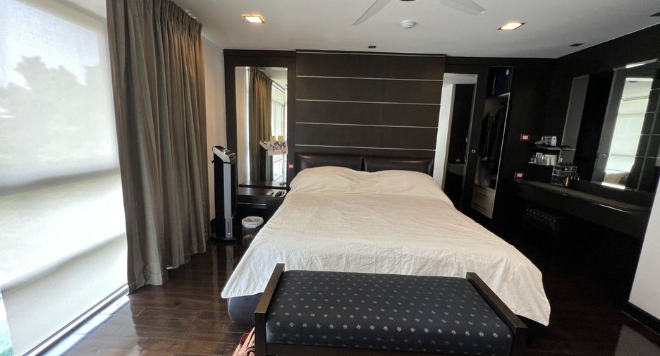 À louer 3 chambres condo à Watthana, Bangkok