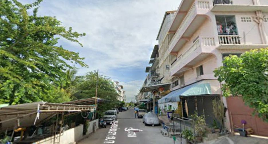For sale 23 Beds retail Space in Bang Bon, Bangkok