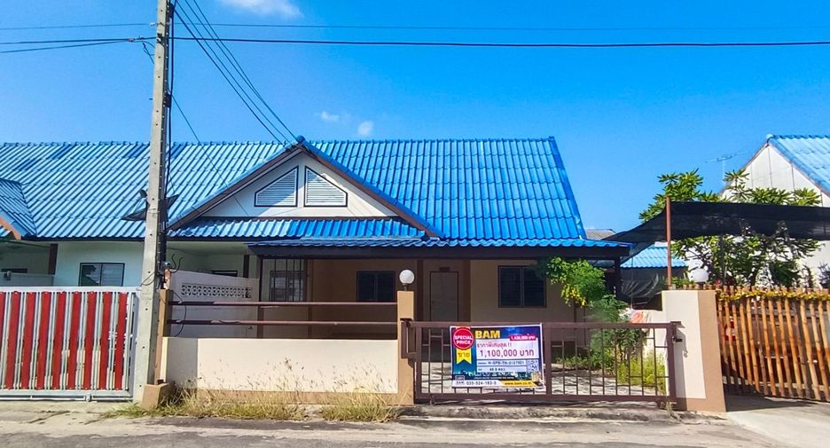 For sale 1 Beds townhouse in Mueang Suphanburi, Suphan Buri