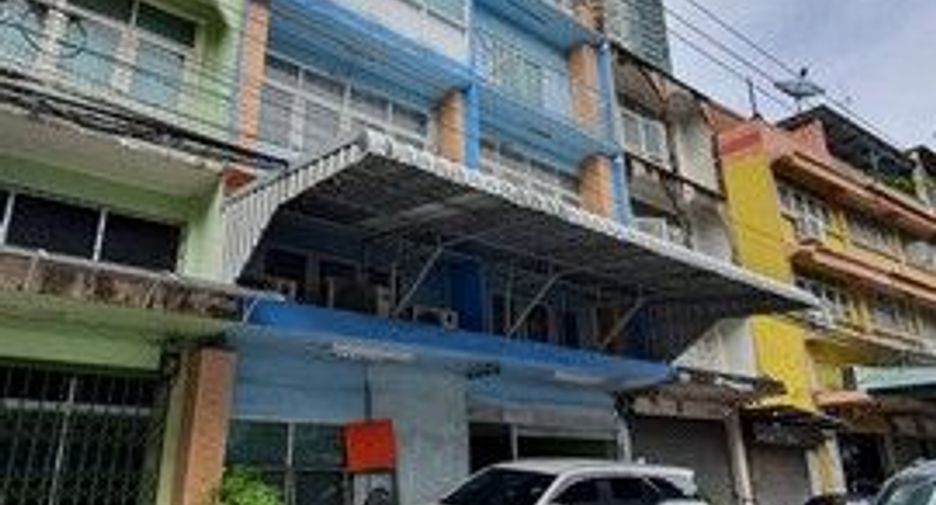 For sale 6 bed retail Space in Khlong San, Bangkok