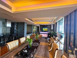 For sale 3 bed condo in Yan Nawa, Bangkok