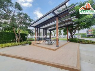 For sale 4 bed townhouse in Mueang Pathum Thani, Pathum Thani