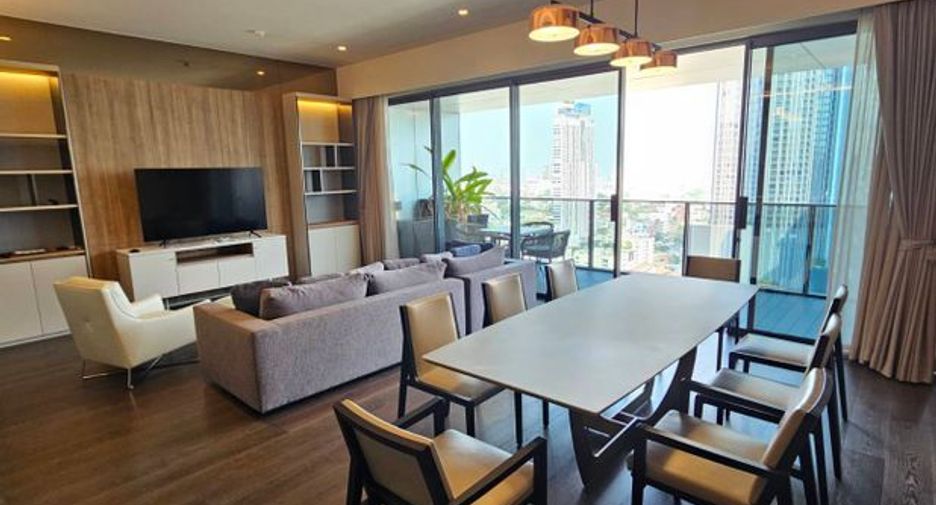 For rent 3 bedrooms condo in Watthana, Bangkok