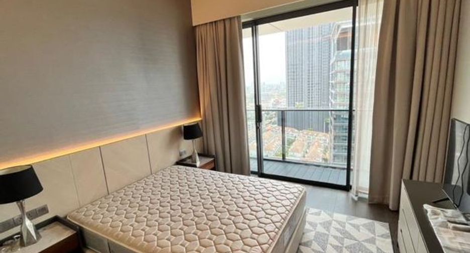 For rent 3 bedrooms condo in Watthana, Bangkok