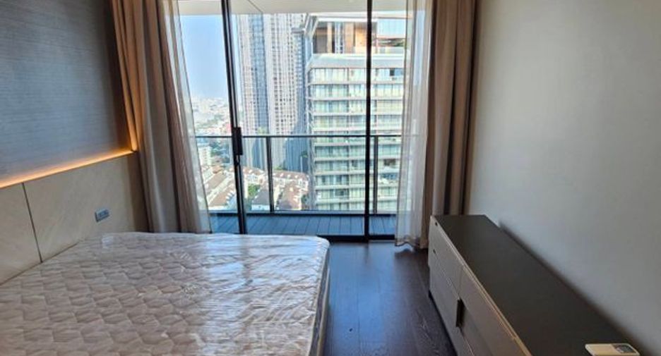 For rent 3 bedrooms condo in Watthana, Bangkok