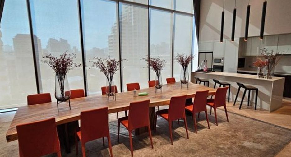 For rent 3 bedrooms condo in Watthana, Bangkok