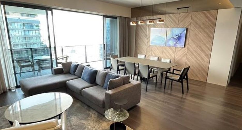 For rent 3 bedrooms condo in Watthana, Bangkok