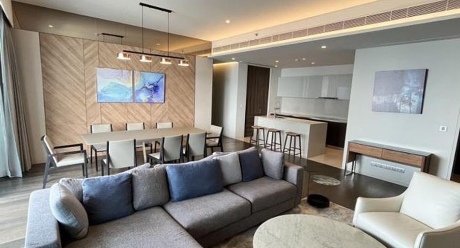 For rent 3 bedrooms condo in Watthana, Bangkok