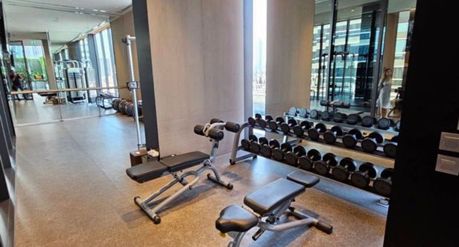 For rent 3 bedrooms condo in Watthana, Bangkok