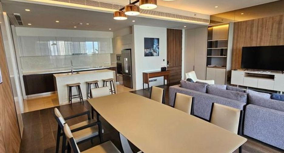 For rent 3 bedrooms condo in Watthana, Bangkok