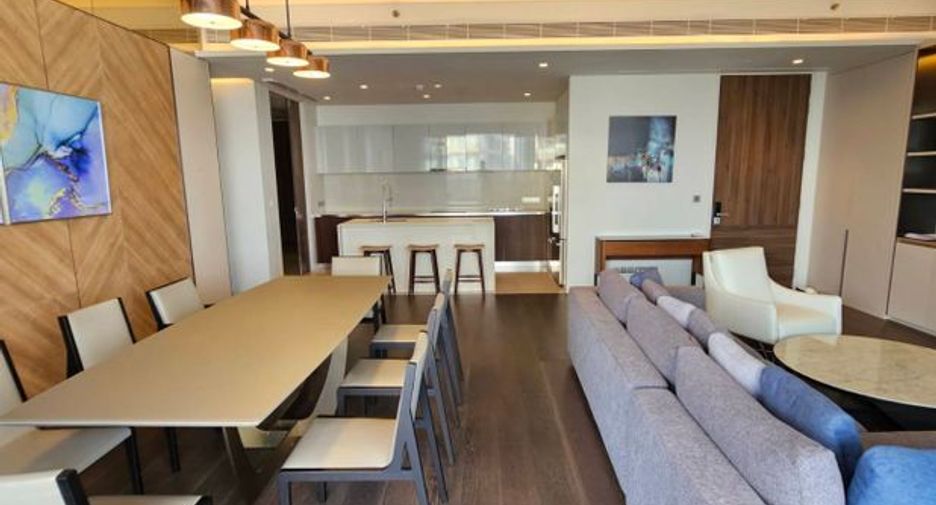 For rent 3 bedrooms condo in Watthana, Bangkok