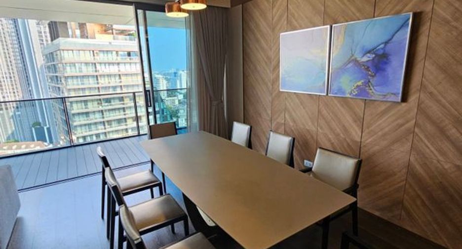 For rent 3 bedrooms condo in Watthana, Bangkok