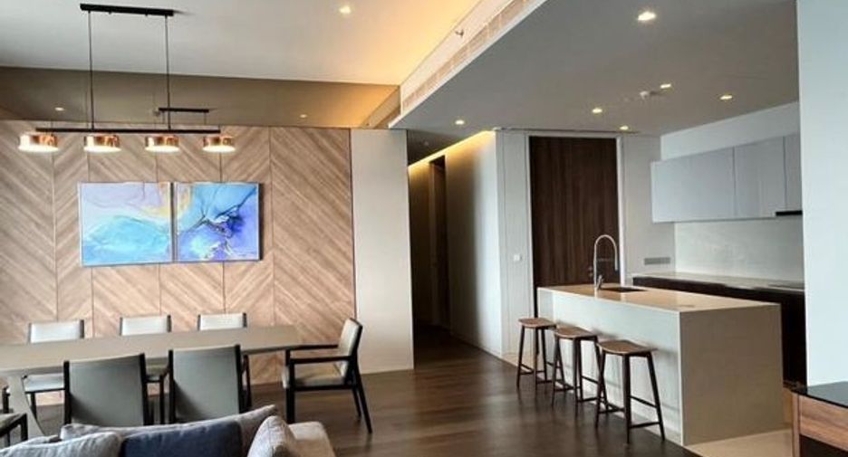 For rent 3 bedrooms condo in Watthana, Bangkok