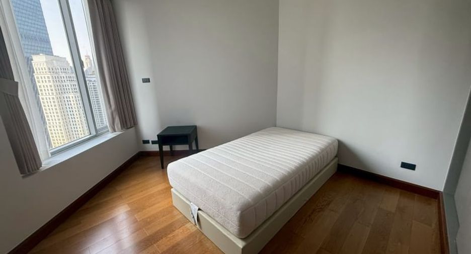 Wohnung zur Miete mit 3 Zimmer in Pathum Wan, Bangkok