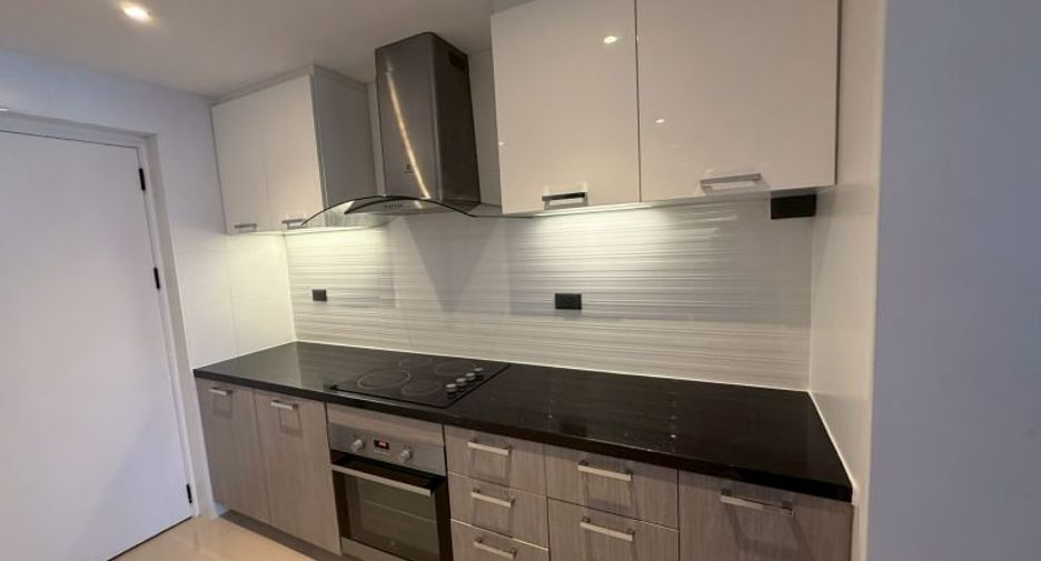 Wohnung zur Miete mit 3 Zimmer in Pathum Wan, Bangkok