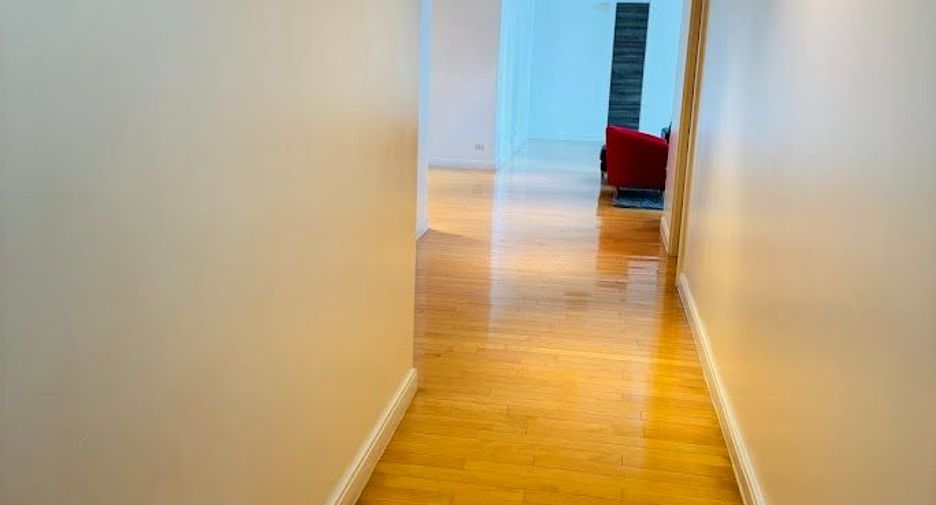 Wohnung zum Kauf mit 4 Zimmer in Pathum Wan, Bangkok