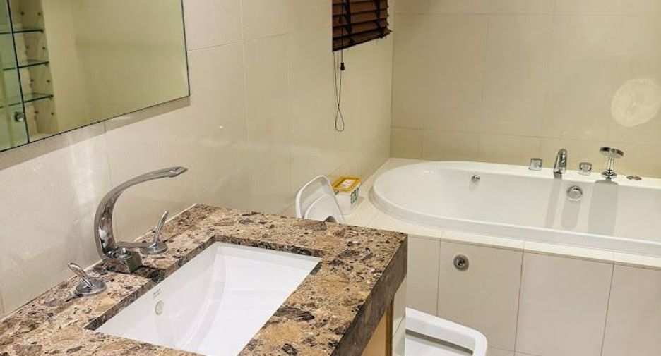 Wohnung zum Kauf mit 4 Zimmer in Pathum Wan, Bangkok