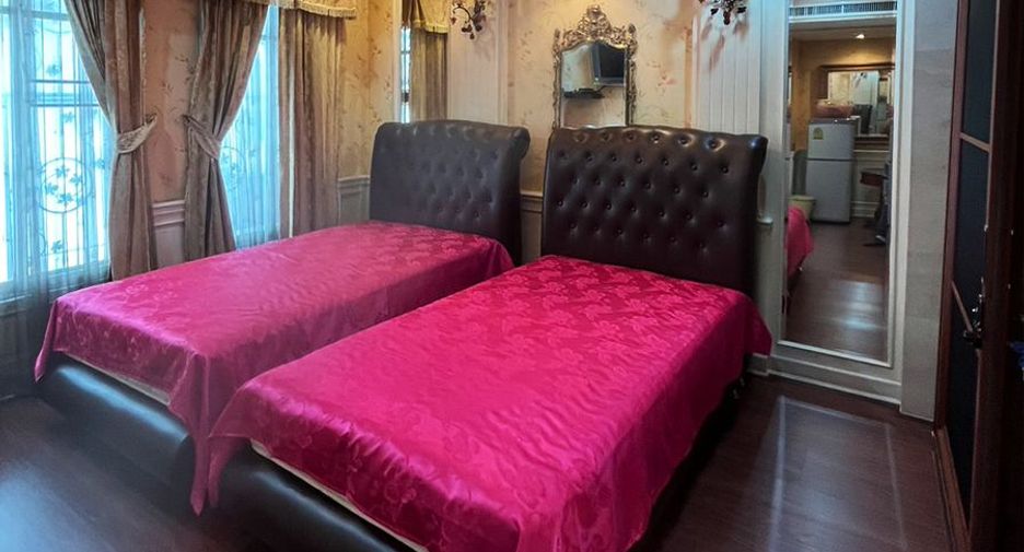 Casa adosada en venta de 5 habitaciones en Chatuchak, Bangkok