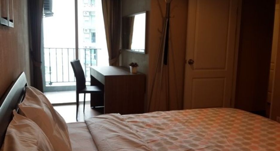 À vendre 3 chambres condo à Huai Khwang, Bangkok