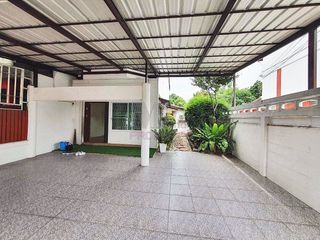 For sale 2 Beds townhouse in Mueang Nonthaburi, Nonthaburi