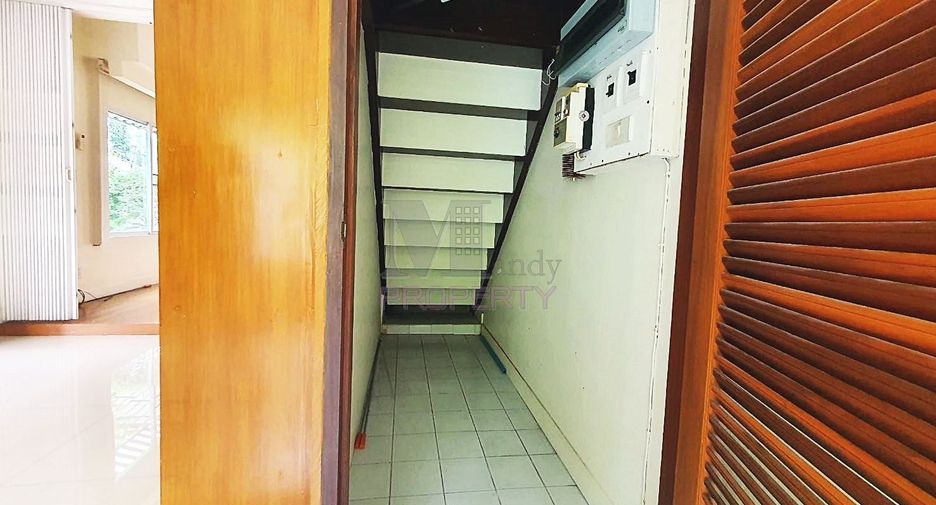 For sale 2 Beds townhouse in Mueang Nonthaburi, Nonthaburi