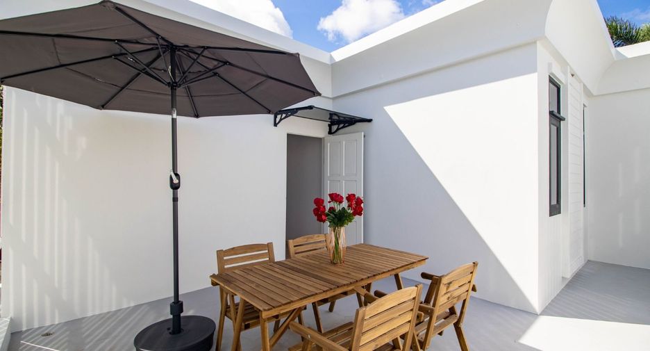 For rent 3 bedrooms villa in Thalang, Phuket