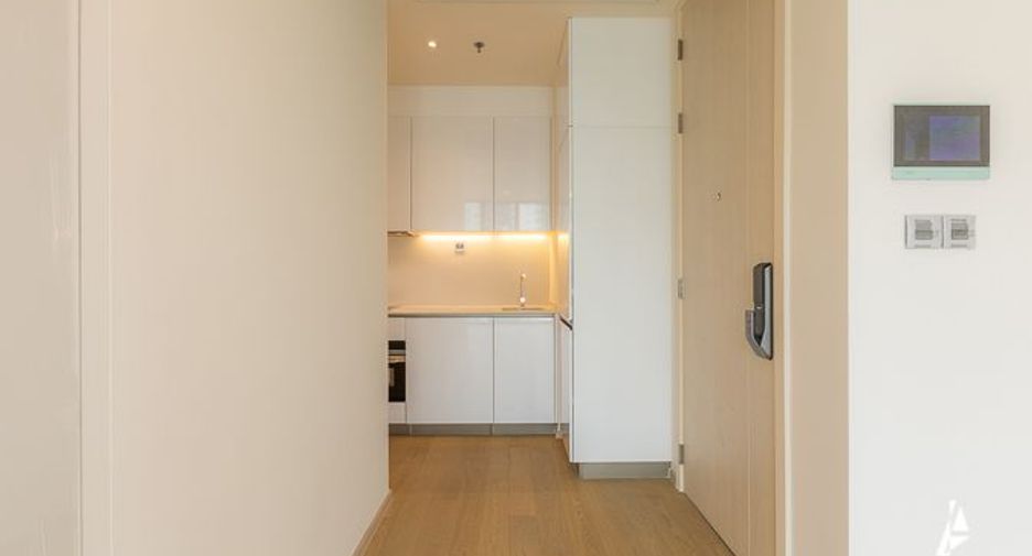 À vendre 1 chambre condo à Khlong Toei, Bangkok