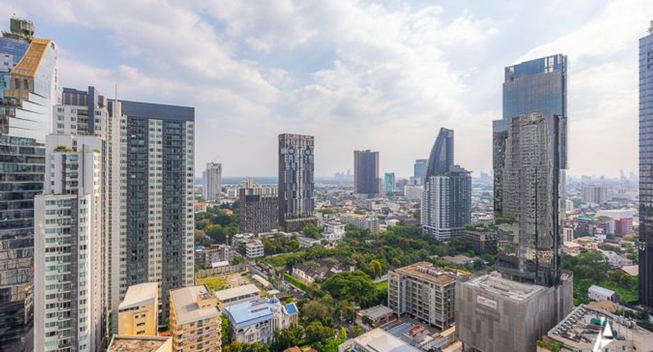 À vendre 1 chambre condo à Khlong Toei, Bangkok