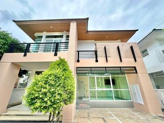 À louer 3 chambres maison à Si Racha, Chonburi